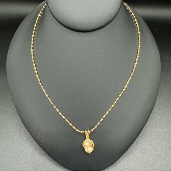 AVON Gold Plated Faux Pearl and Rhinestone Pendant Necklace - Picture 5 of 8